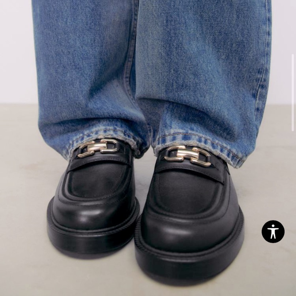 Zara - Metal buckle leather loafers - Size 41